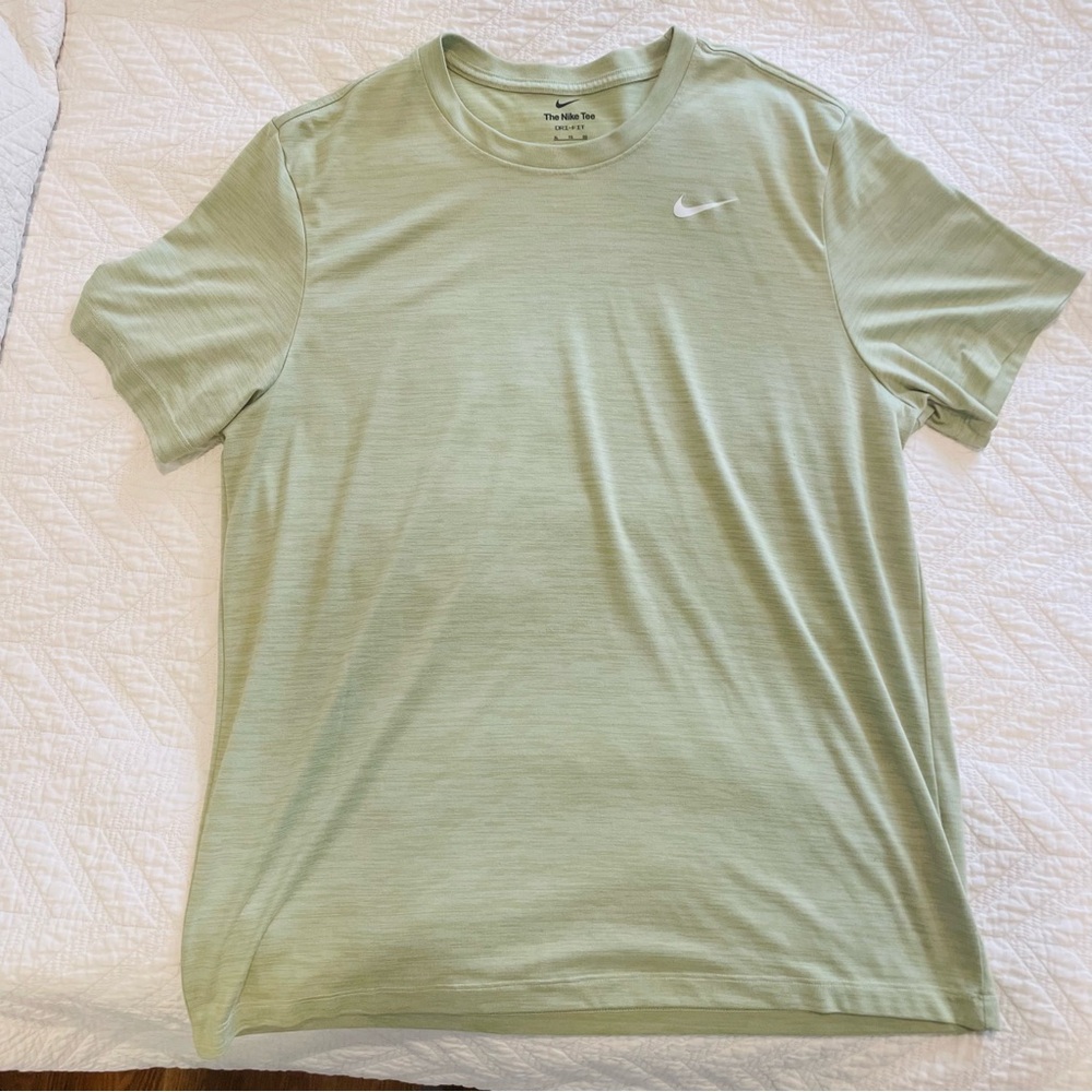 Nike Green and Yellow Short Sleeve Tee